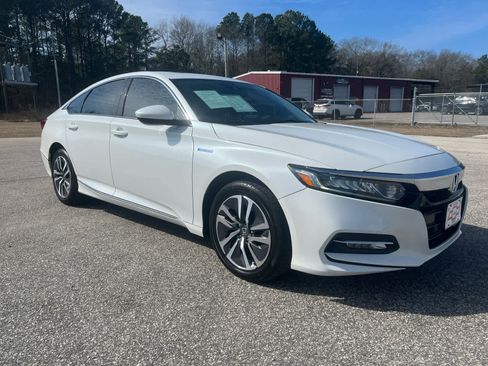 Used 2019 Honda Accord EX image 10