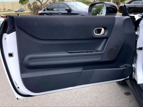 Certified 2025 MINI Cooper S image 24