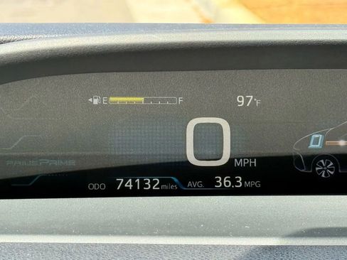 Used 2018 Toyota Prius Prime Plus image 19