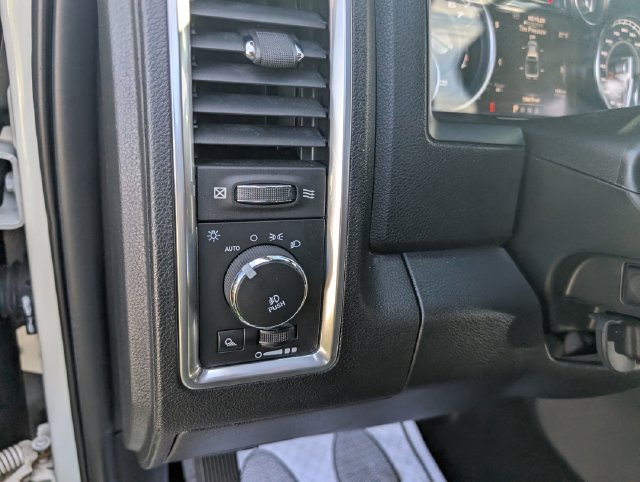 Used 2018 RAM 1500 Limited AWD/4WD image 13