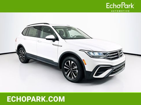 Used 2023 Volkswagen Tiguan S image 1