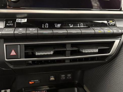 Certified 2025 Toyota Camry SE image 21