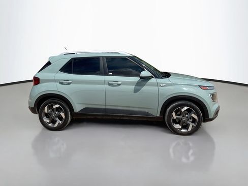 Used 2026 Hyundai Venue SEL FWD image 8