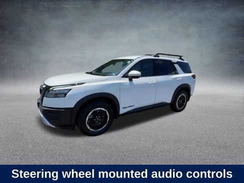 Used 2024 Nissan Pathfinder Rock Creek image 10