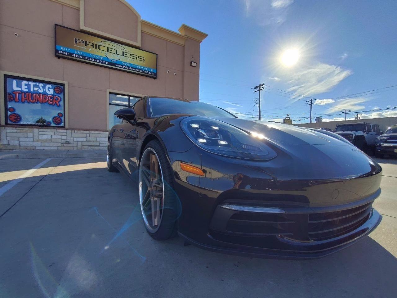 Used 2018 Porsche Panamera RWD image 2