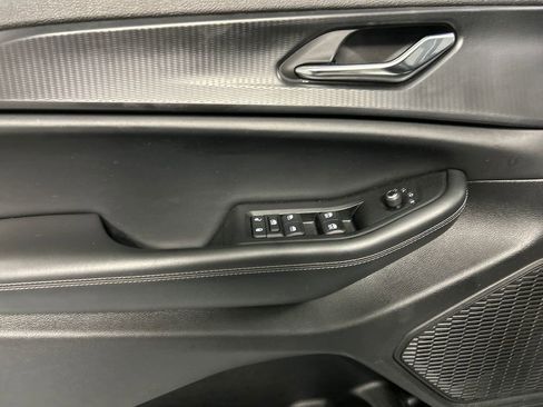 Used 2024 Jeep Grand Cherokee Altitude image 14