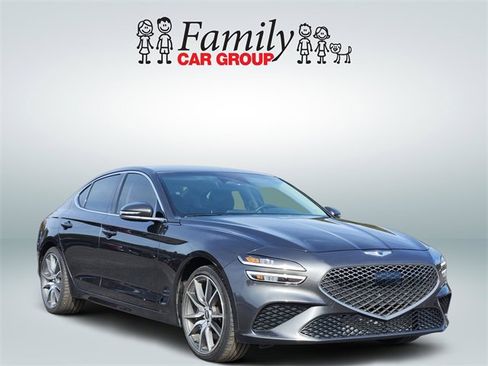 Used 2022 Genesis G70 3.3T image 2