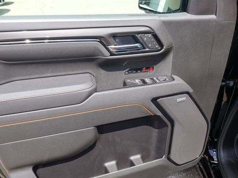 New 2026 GMC Sierra 1500 AT4 image 9