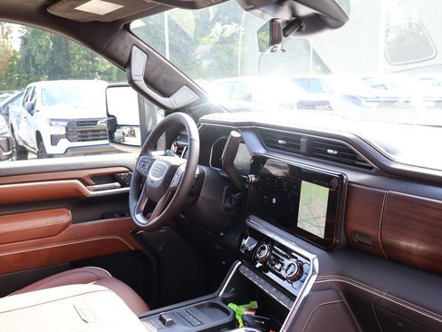 New 2026 GMC Sierra 2500 Denali Ultimate AWD/4WD image 48