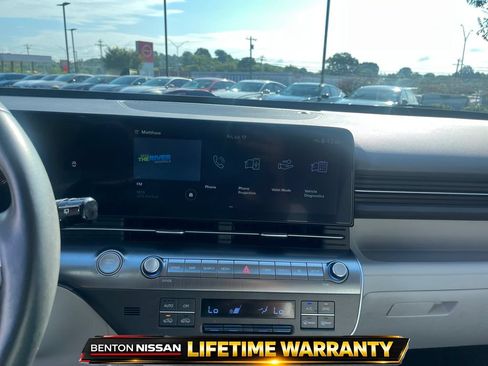 Used 2024 Hyundai Kona SEL FWD image 16
