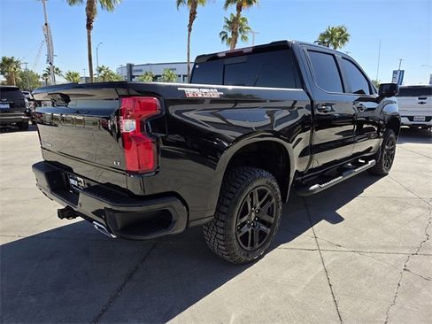 Used 2022 Chevrolet Silverado 1500 LT Trail Boss w/ Convenience Package II image 6