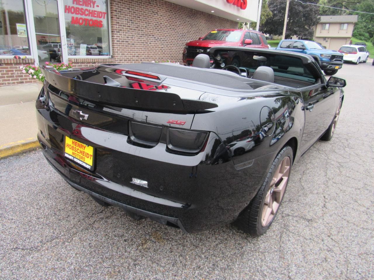 Used 2011 Chevrolet Camaro SS w/ RS Package RWD image 8