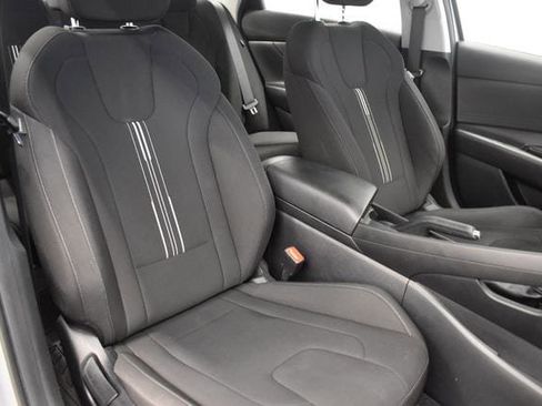Used 2024 Hyundai Elantra SEL FWD image 6