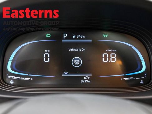 Used 2024 Hyundai Venue SEL image 18