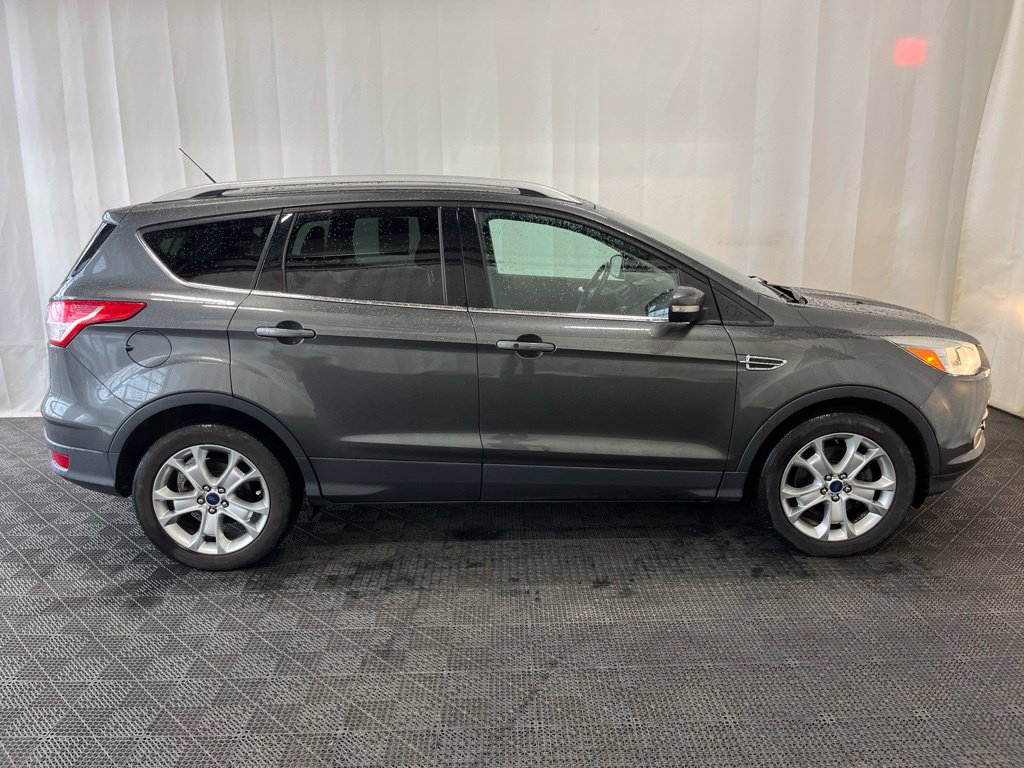 Used 2016 Ford Escape Titanium AWD/4WD image 2