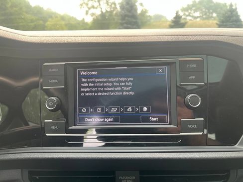 Certified 2024 Volkswagen Jetta SE FWD image 19