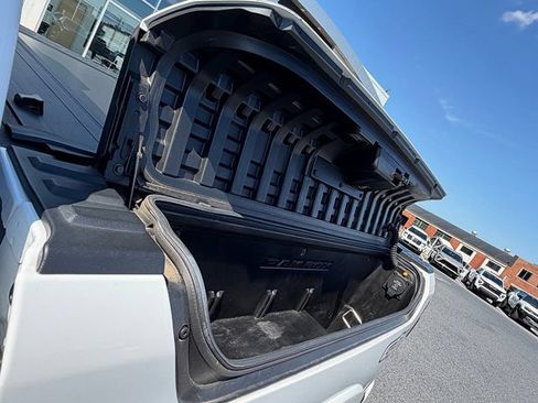 Used 2022 RAM 1500 Laramie AWD/4WD image 31