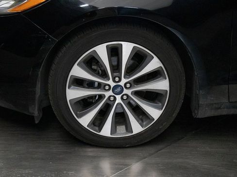 Used 2020 Ford Fusion SE image 8