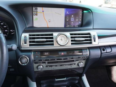 Used 2017 Lexus LS 460 w/ Comfort Package image 15