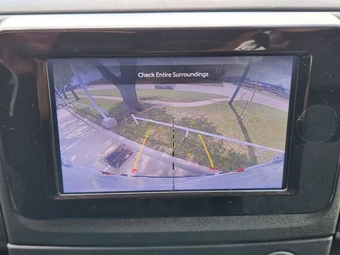 Used 2025 RAM ProMaster 2500 w/ Convenience Group FWD image 18