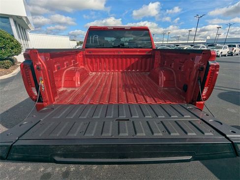 New 2026 GMC Sierra 1500 SLT image 13