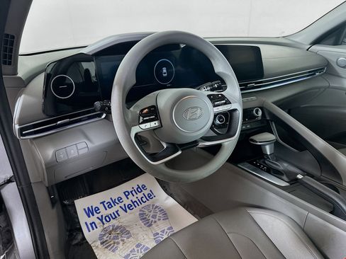 Certified 2024 Hyundai Elantra SEL image 9