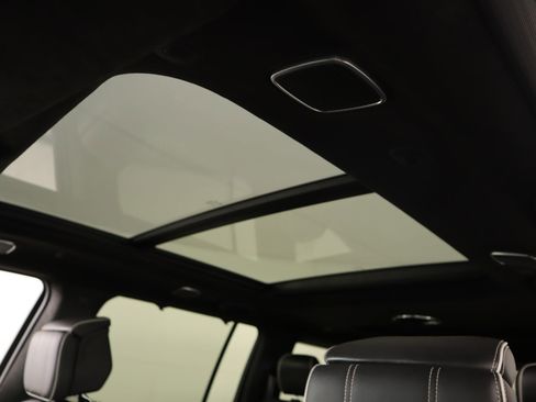 Used 2024 Jeep Grand Wagoneer Series II w/ Quick Order Packagew 28T AWD/4WD image 17