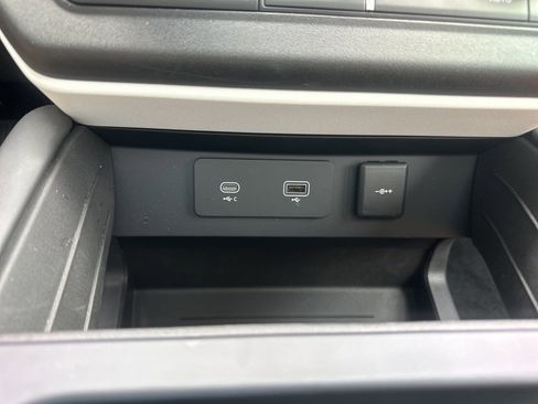 Used 2024 Land Rover Defender 130 S image 25