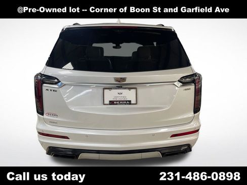 Used 2023 Cadillac XT6 Sport w/ Technology Package AWD/4WD image 4