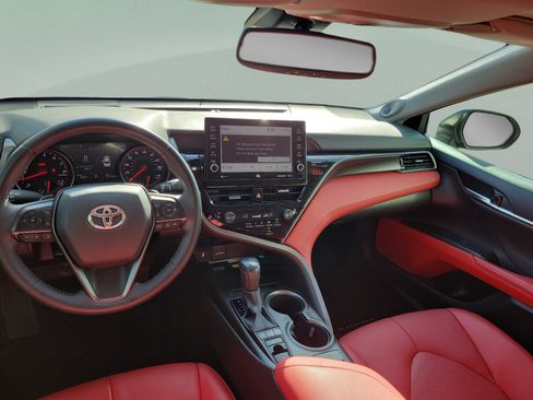 Used 2022 Toyota Camry XSE FWD image 20