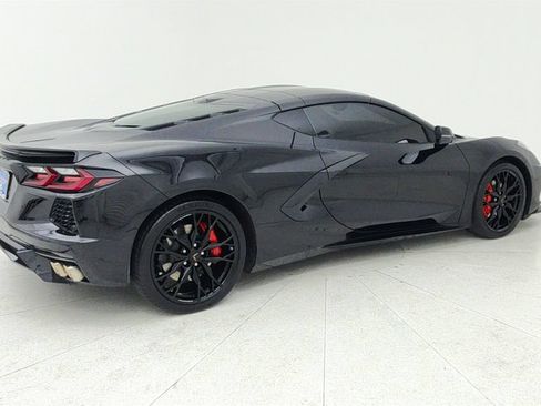 Used 2025 Chevrolet Corvette Stingray Coupe w/ 1LT RWD image 7