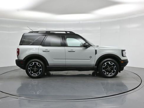 Used 2022 Ford Bronco Sport Outer Banks w/ Tech Package AWD/4WD image 30
