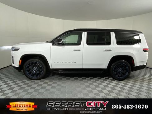 New 2026 Jeep Grand Wagoneer 4WD image 4
