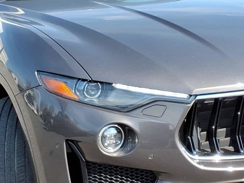 Used 2019 Maserati Levante GTS AWD/4WD image 16
