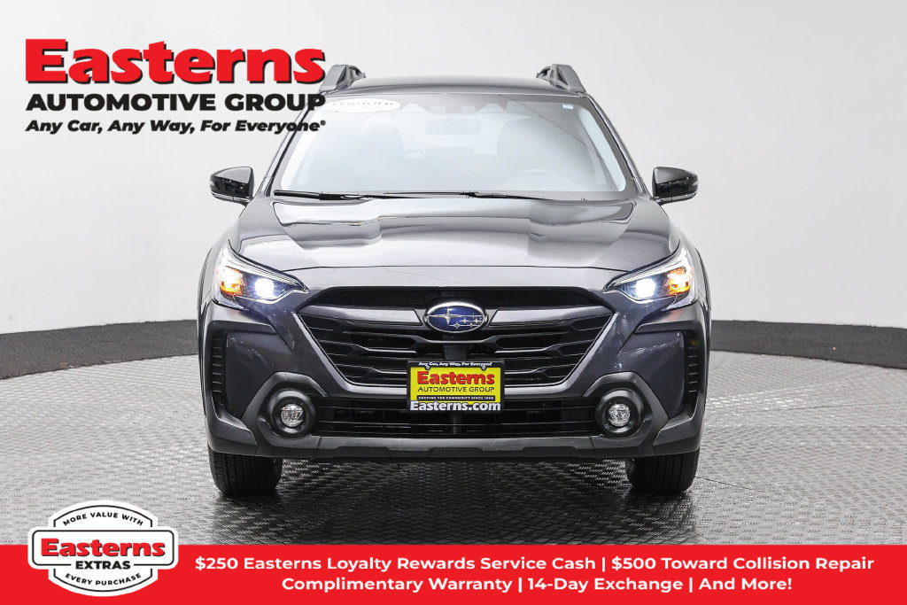 Used 2024 Subaru Outback Premium AWD/4WD image 3