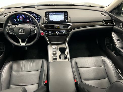 Used 2018 Honda Accord Touring image 28