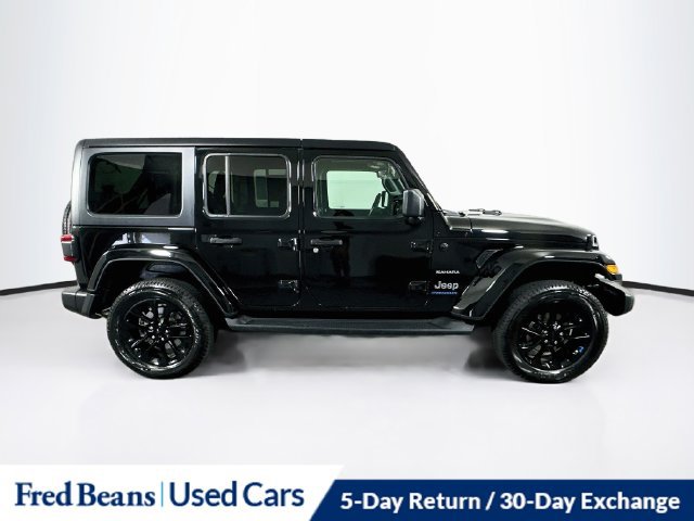 Used 2023 Jeep Wrangler Unlimited Sahara w/ Cold Weather Group AWD/4WD image 11