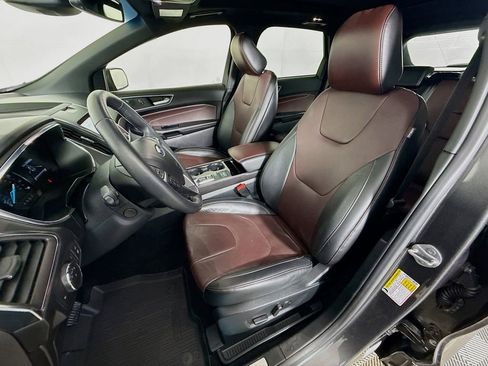 Used 2020 Ford Edge Titanium w/ Equipment Group 301A image 22
