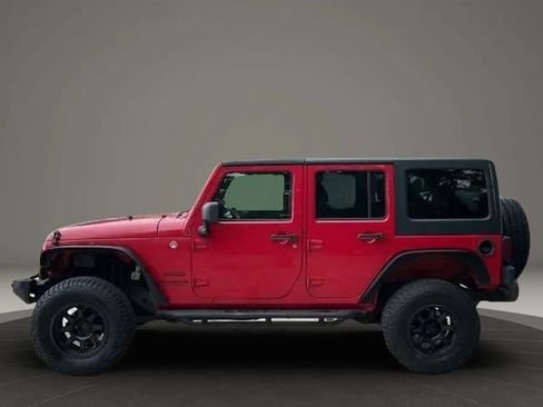 Used 2013 Jeep Wrangler Unlimited Sport AWD/4WD image 2