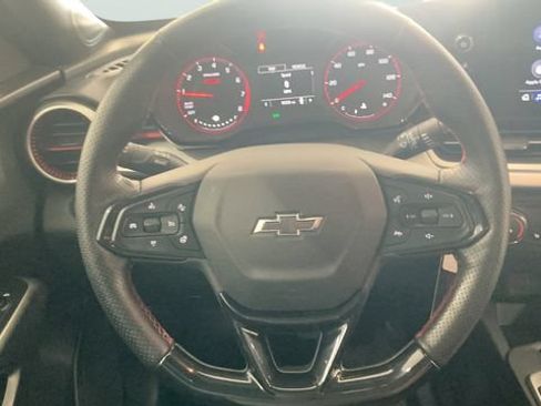 Used 2024 Chevrolet Trax RS w/ Driver Confidence Package FWD image 19
