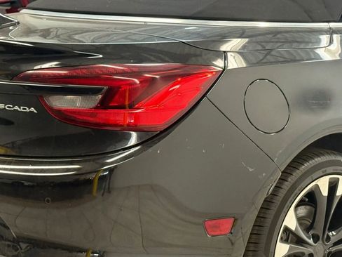 Used 2018 Buick Cascada Sport Touring w/ Dark Effects Package image 10