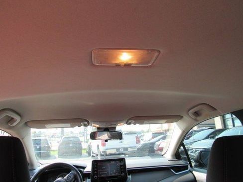 Used 2021 Toyota Corolla LE FWD image 14