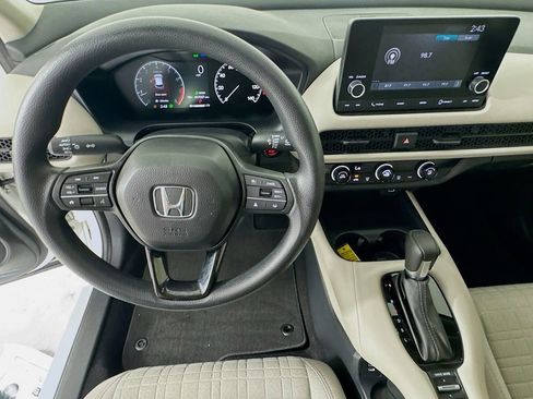 Used 2024 Honda HR-V LX image 12