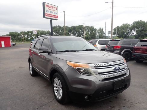 Used 2014 Ford Explorer XLT w/ Equipment Group 202A AWD/4WD image 1