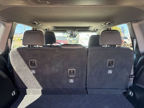 Used 2025 Jeep Grand Cherokee Laredo X w/ Trailer Tow Package image 42