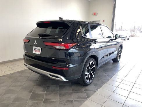 Used 2022 Mitsubishi Outlander SE image 5