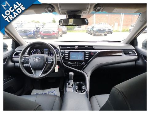 Used 2018 Toyota Camry LE FWD image 24