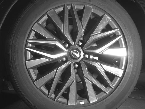 Used 2025 Nissan Altima 2.5 SV image 14