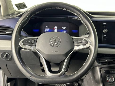 Used 2022 Volkswagen Taos SE w/ Panoramic Sunroof Package AWD/4WD image 24