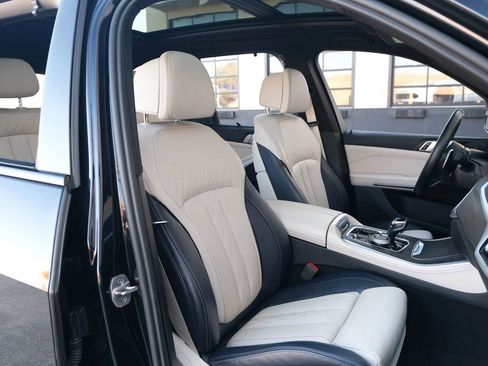 Used 2022 BMW X5 sDrive40i w/ M Sport Package image 35